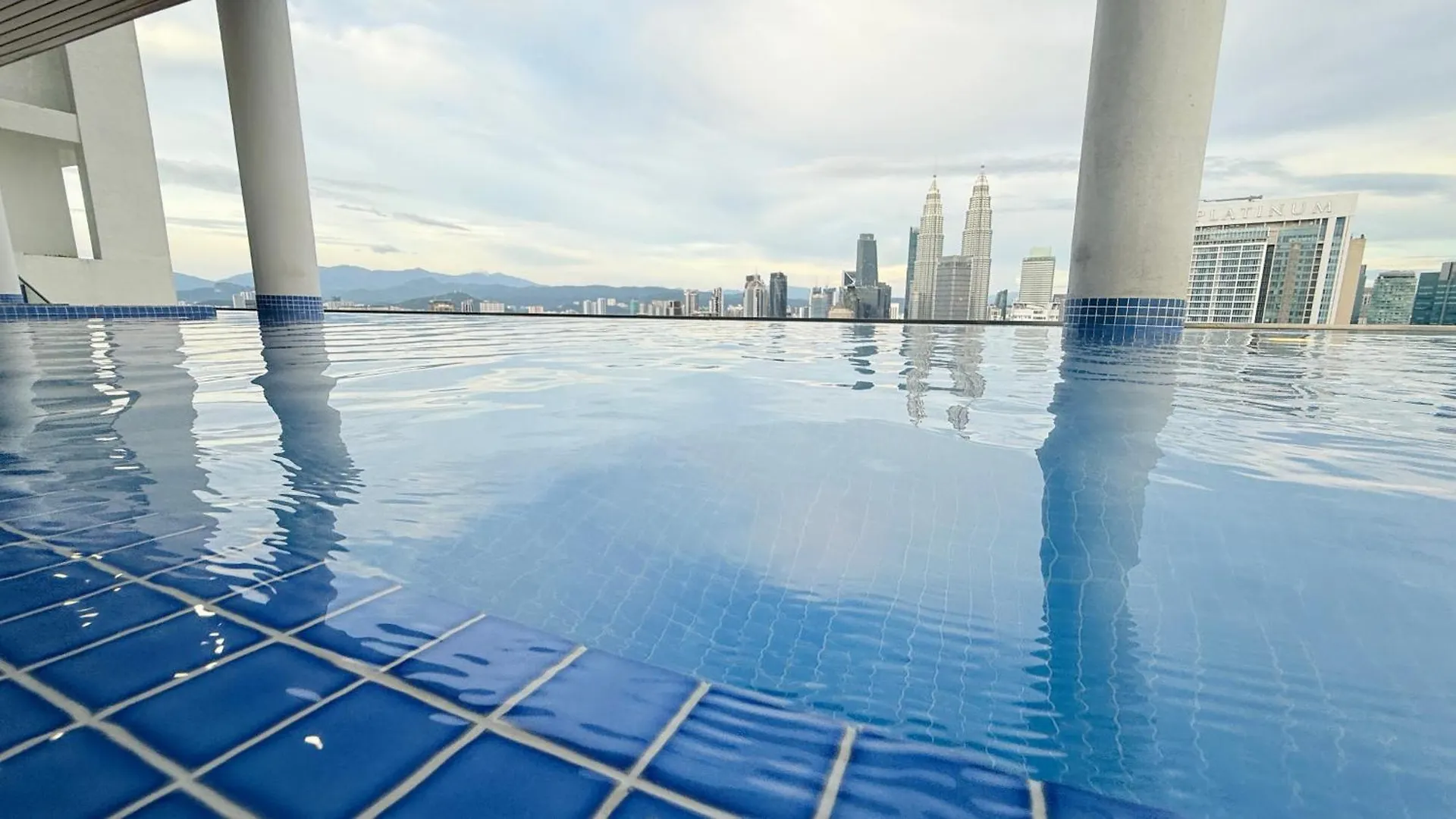 Lägenhet Grand Infinitum Suites Klcc Kuala Lumpur Malaysia